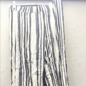 NY Collection Black and White Vertical Stripe Chinos